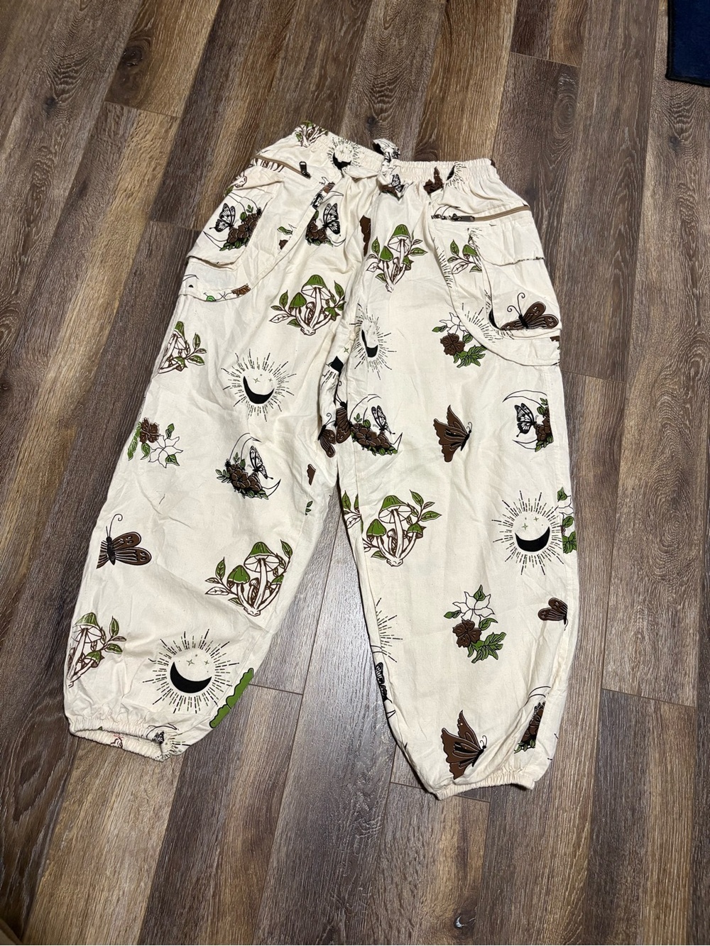 Wholesale Whimsy Goth Inspired Boho Hippie Unisex Baggy Pants L/Xl - Picture 16 of 16